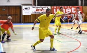 Máme jediný cíl a to je návrat do VARTA futsal ligy, říká Petr Jeníček. 
